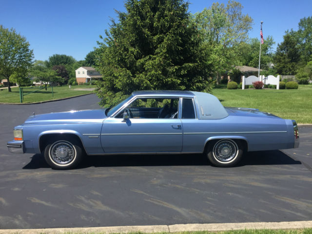 1982 Cadillac DeVille Base Coupe 2-Door - photo 2