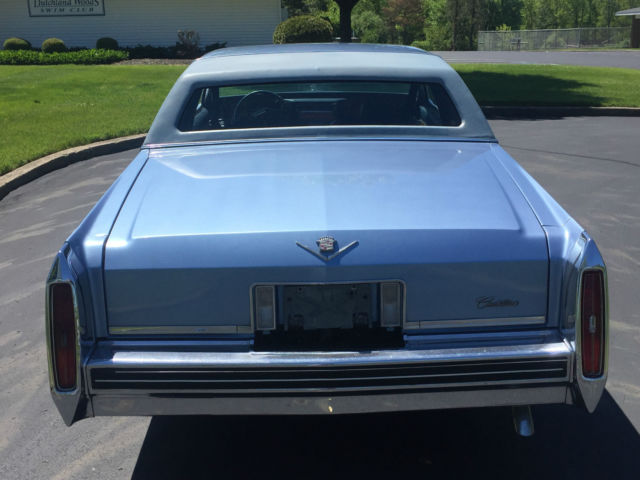 1982 Cadillac DeVille Base Coupe 2-Door - photo 4