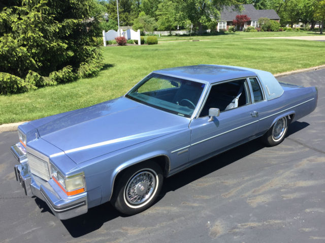 1982 Cadillac DeVille Base Coupe 2-Door - photo 9
