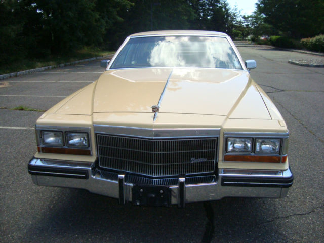 1982 Cadillac DeVille - photo 13