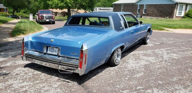 1982 Cadillac DeVille - photo 3