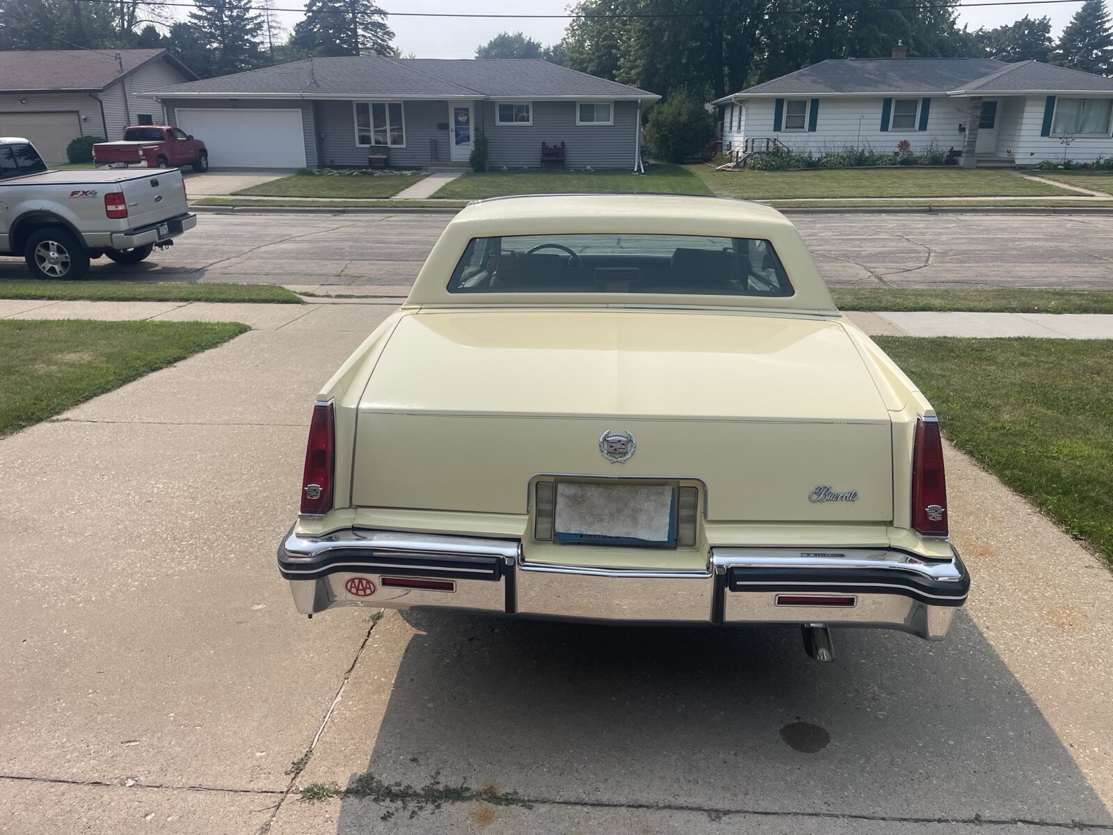 1982 Cadillac Eldorado Biarritz - photo 4
