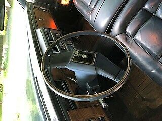 1982 Cadillac Fleetwood Brougham - photo 8