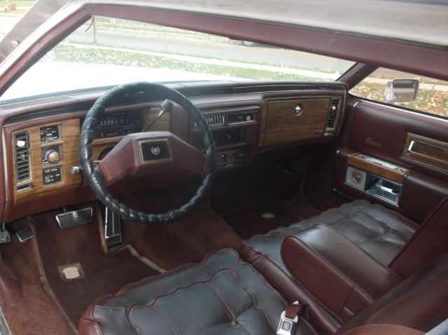 1982 Cadillac Fleetwood Brougham - photo 10