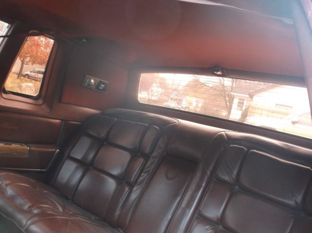 1982 Cadillac Fleetwood Brougham - photo 13