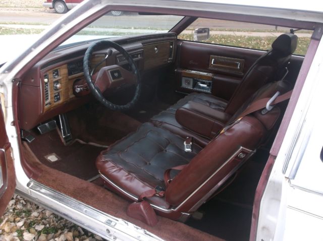 1982 Cadillac Fleetwood Brougham - photo 9