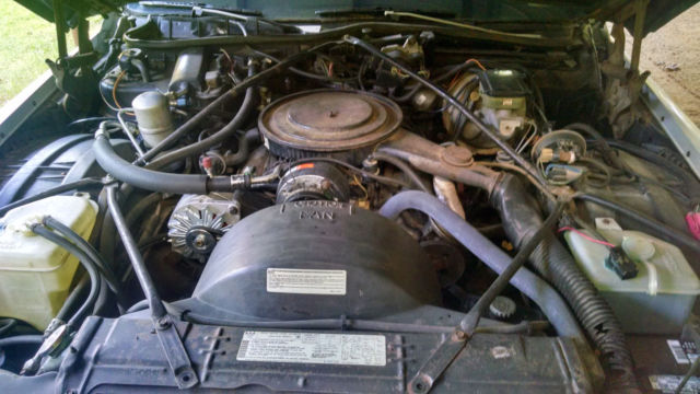 1982 Cadillac DeVille chrome - photo 11