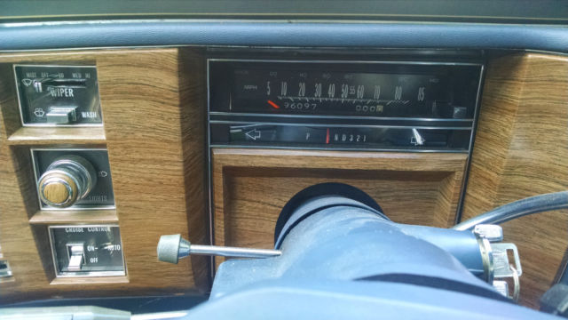 1982 Cadillac DeVille chrome - photo 6