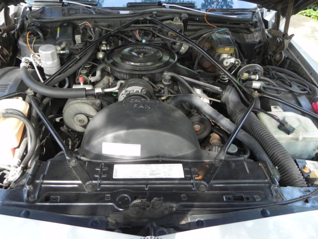 1982 Cadillac DeVille Silver - photo 6