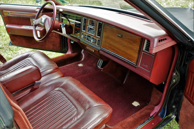 1982 Cadillac Seville - photo 12