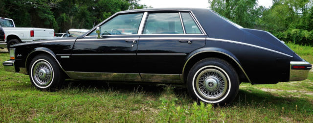 1982 Cadillac Seville - photo 9