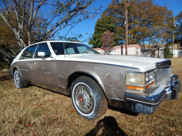 1982 CADILLAC Seville