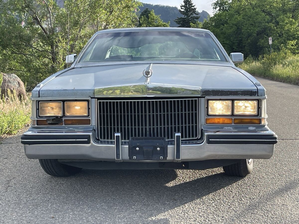 1982 Cadillac Seville - photo 3