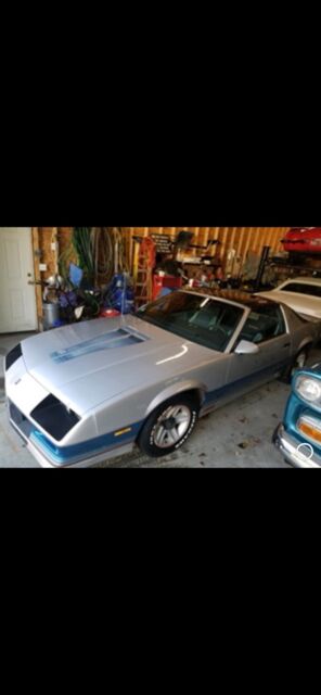 1982 Chevrolet Camaro Z28 Indy 500 pace car - photo 3