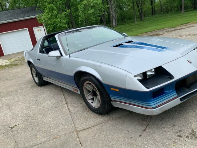 1982 Chevrolet Camaro Z28 Pace Car - photo 3