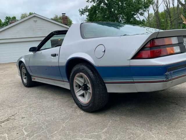 1982 Chevrolet Camaro Z28 Pace Car - photo 7