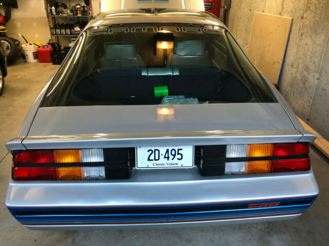 1982 Chevrolet Camaro Z28 Pace Car - photo 2
