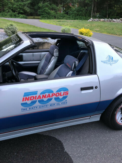 1982 Chevrolet Camaro Z28 Pace Car - photo 7