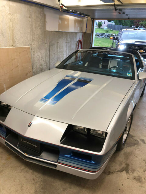 1982 Chevrolet Camaro Z28 Pace Car - photo 9