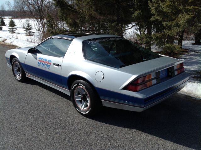 1982 Chevrolet Camaro Indy 500 Pace Car - photo 10