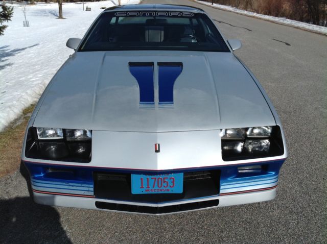 1982 Chevrolet Camaro Indy 500 Pace Car - photo 4
