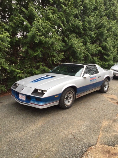 1982 Chevrolet Camaro PACE Car - photo 2