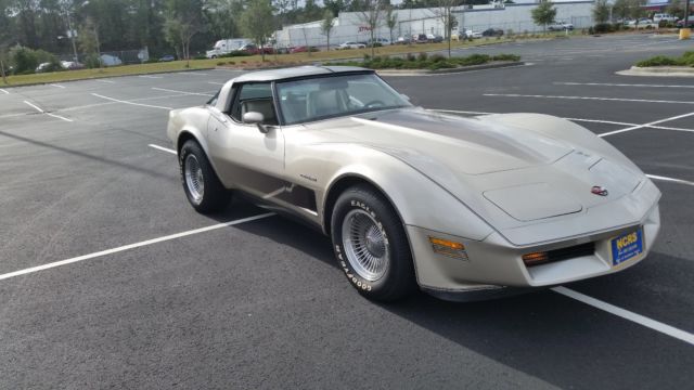 1982 Chevrolet Corvette - photo 2