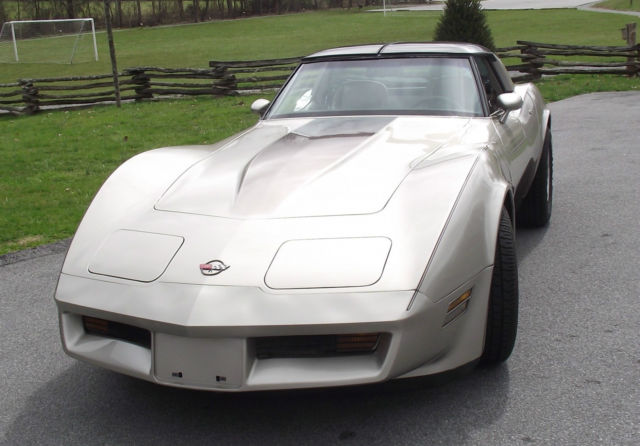 1982 Chevrolet Corvette - photo 4