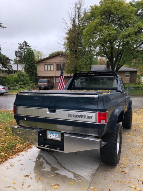 1982 Chevrolet C/K Pickup 2500 Custom - photo 4
