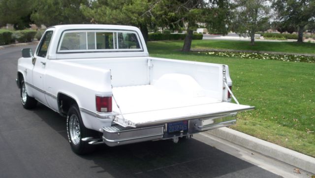 1982 Chevrolet C-10 - photo 11