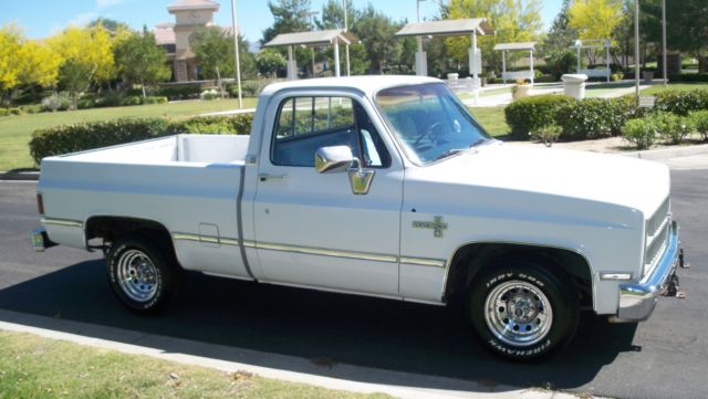 1982 Chevrolet C-10 - photo 3