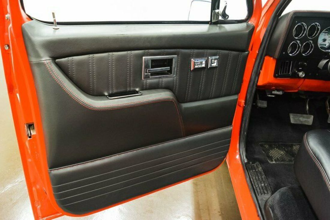 1982 Chevrolet C-10 - photo 12