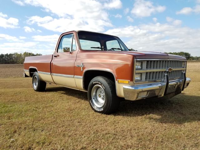 1982 Chevrolet C-10 Scottsdale - photo 2