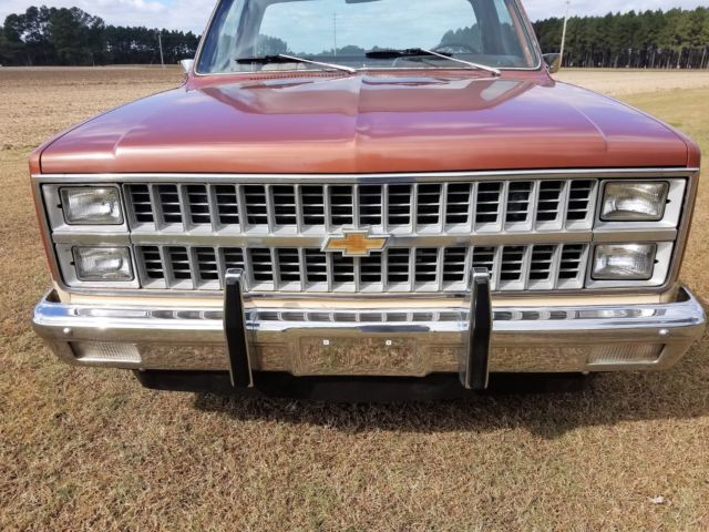 1982 Chevrolet C-10 Scottsdale - photo 3