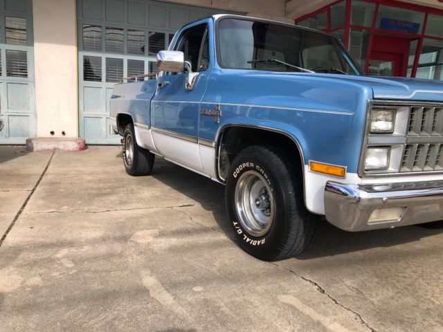 1982 Chevrolet C-10 - photo 2