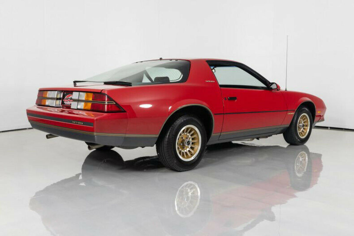 1982 Chevrolet Camaro Berlinetta 14k Miles - photo 10