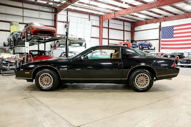 1982 Chevrolet Camaro Berlinetta - photo 2