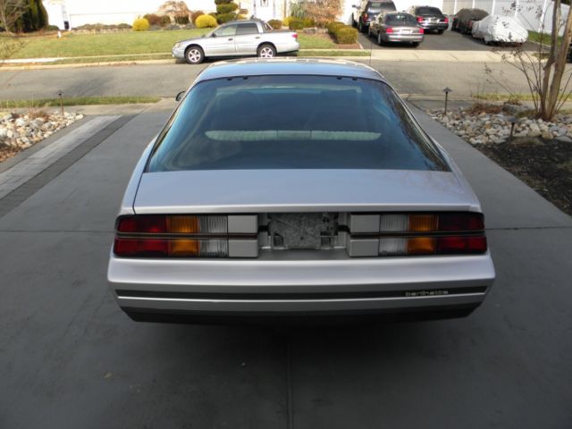 1982 Chevrolet Camaro berlinetta - photo 3