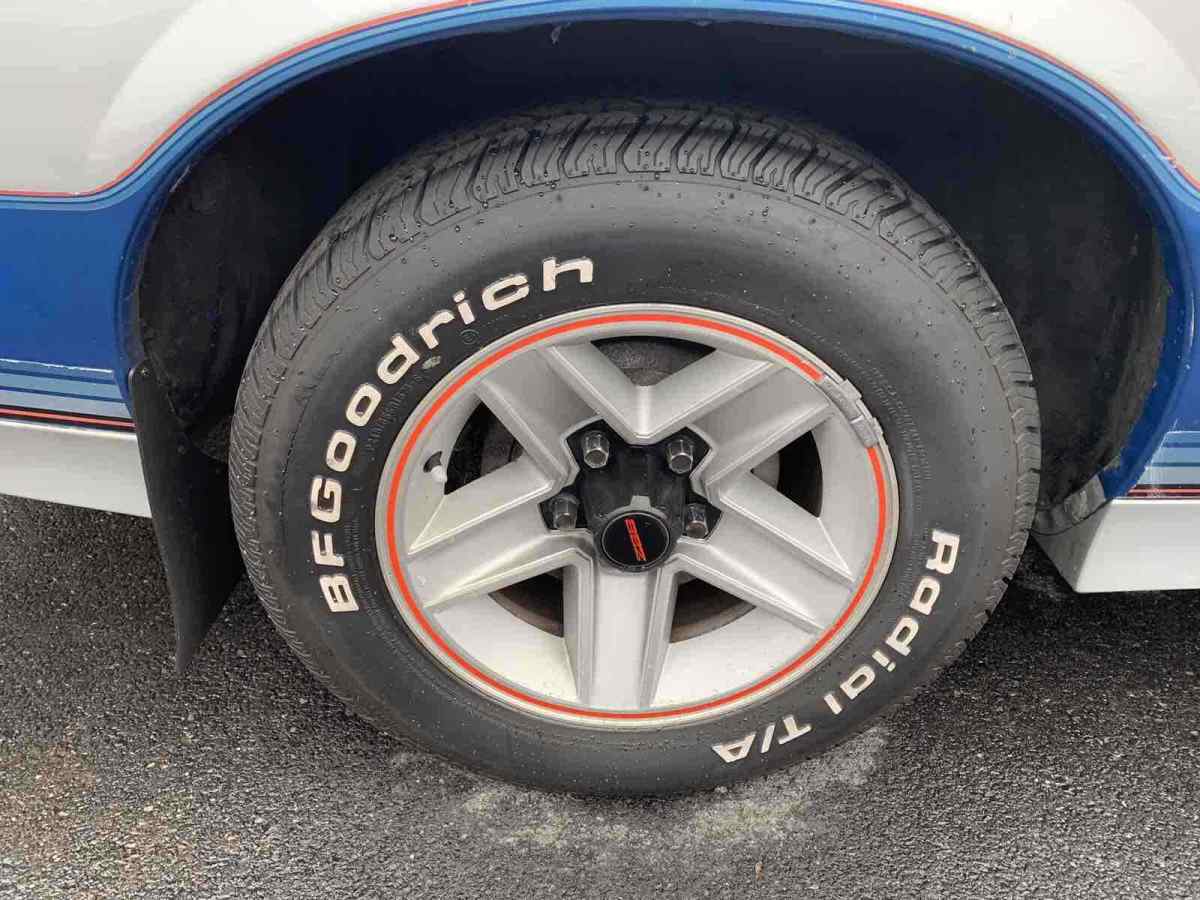 1982 Chevrolet Camaro - photo 11