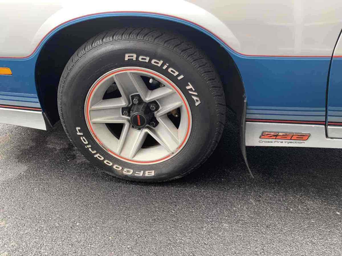 1982 Chevrolet Camaro - photo 13