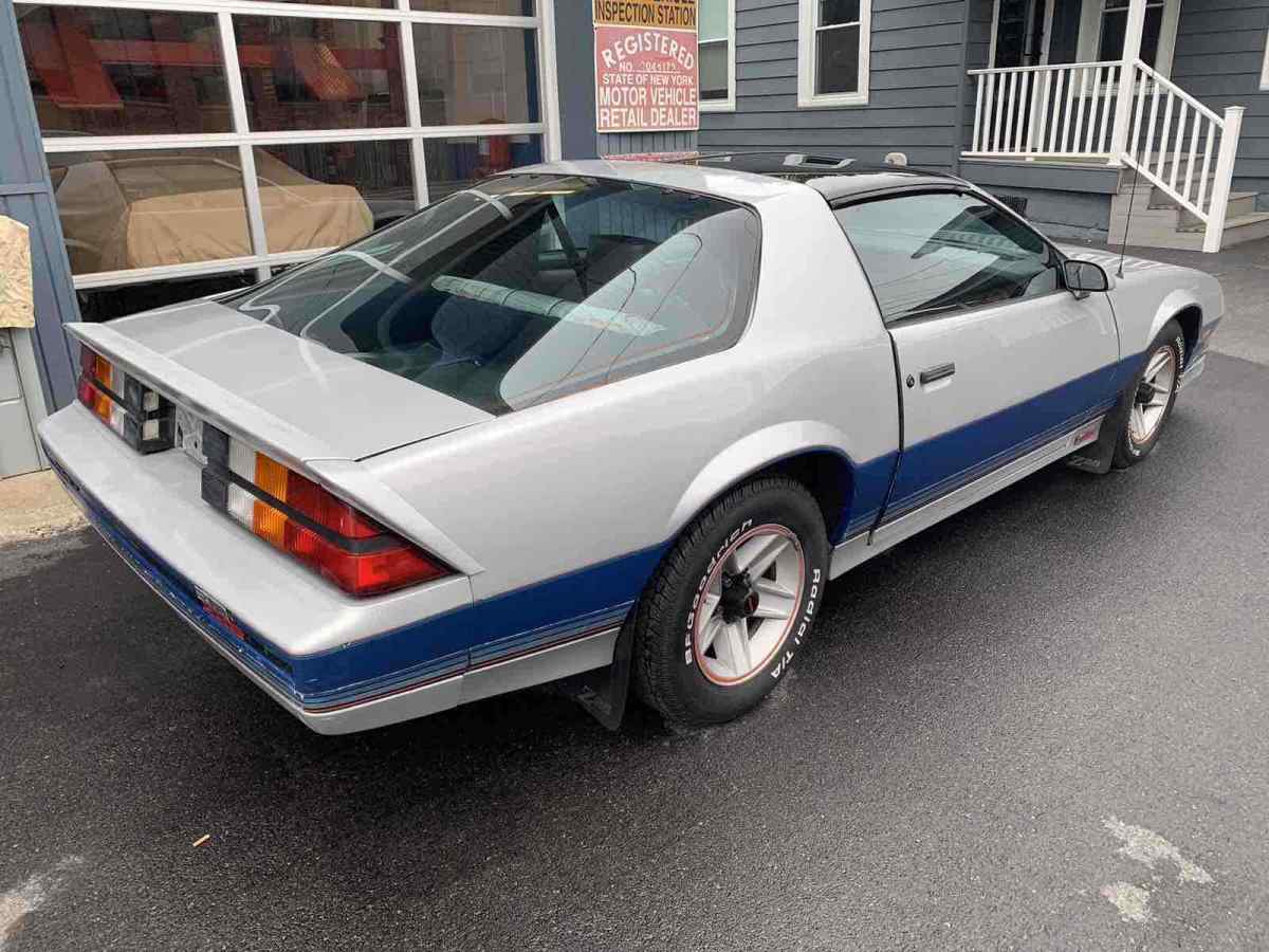 1982 Chevrolet Camaro - photo 5