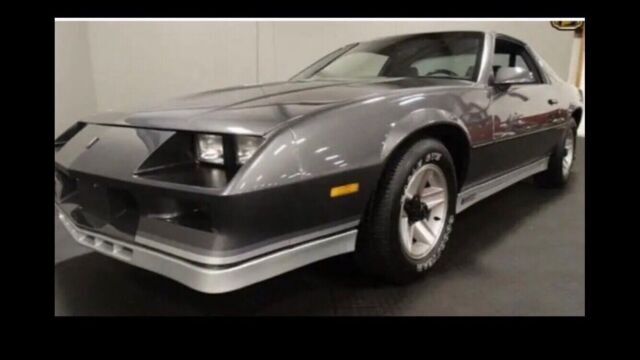 1982 Chevrolet Camaro Coupe Grey RWD Automatic z28 1982 Chevrolet Camaro z28