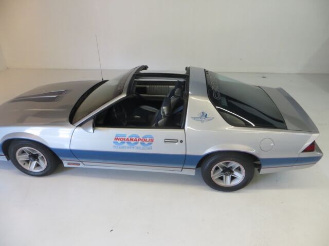 1982 Chevrolet Camaro Indy 500 Pace Car Edition Z28 - photo 12