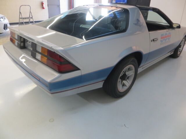 1982 Chevrolet Camaro Indy 500 Pace Car Edition Z28 - photo 8
