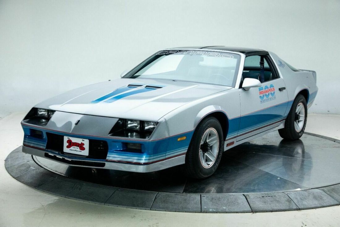 1982 Chevrolet Camaro Z28 2dr Hatchback 5.0L V8 Automatic 3-Speed Hatchback Silv 1982 Chevrolet Camaro Z28 2dr Hatchback