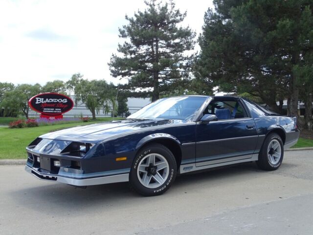 1982 Chevrolet Camaro Z28 34,780 Miles Dark Blue Metallic Coupe V8 4 speed manu 1982 Chevrolet Camaro Z28