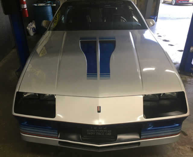 1982 Chevrolet Camaro - photo 4