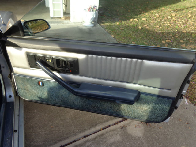 1982 Chevrolet Camaro - photo 11