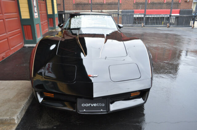 1982 Chevrolet Corvette 1 owner 4k org miles org docs stunning Corvette - photo 11