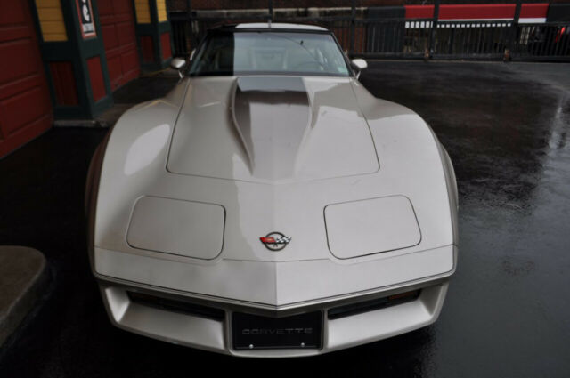 1982 Chevrolet Corvette 1982 Collector Edition 5023 Org Miles!! - photo 9